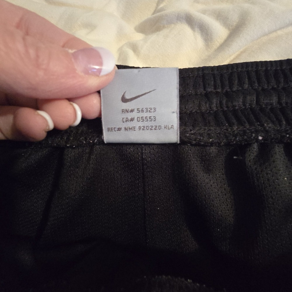 Vintage Nike Basketball Shorts Men's XXL Black Elastic Waist Drawstring Pockets - Picture 7 of 15